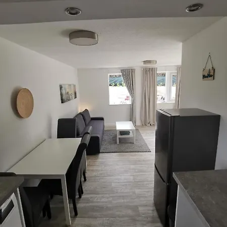Kleine Fewo, Bis Zu 4 Personen, Nahe Ostsee Strand Meer Apartament *